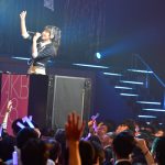 AKB48、岡部麟のソロコンに小嶋陽菜がサプライズ出演！「一緒に立つことができて嬉しいです。」