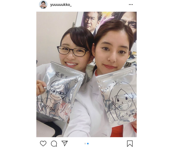 新木優子と岡崎紗絵が白衣2ショット公開！「姉妹みたいで可愛い」「白衣ユニフォーム似合い過ぎ〜」とファン歓喜！！