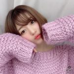 2月10日は【#ニットの日】。ショートヘアの美少女・萩田帆風のキュートな“萌え袖ニット”が話題！