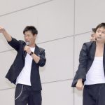 吉本坂46が初の握手会を開催！3,000人の観客を前にミニライブを開催！！