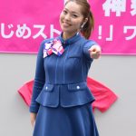 東池袋52が野外ステージで『雪セゾン』を歌唱！横浜髙島屋ピンクシャツデーイベントに参加！