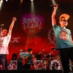 ウルフルズと氣志團が初対バン！名曲「ガッツだぜ!!」をサプライズ披露！！