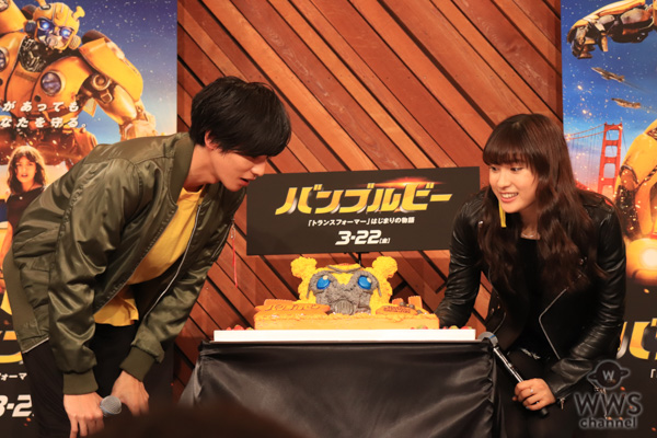 土屋太鳳、志尊淳が迫真の演技で息の合ったアフレコを披露！映画『バンブルビー』の公開アフレコに登場！！