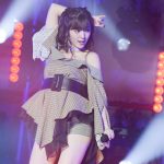 鈴木愛理が「#卒おめ！」のステージに出演！セクシーなダンスパフォーマンスで魅了！＜#卒おめ！2019＞