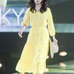 ９頭身モデル朝比奈彩がVICKYステージトップバッターで登場！＜神戸コレクション 2019 SPRING/SUMMER-ガールズフェスティバル-＞