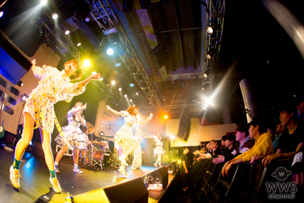 【ライブレポート】バンドじゃないもん！MAXX NAKAYOSHIがアベストに出演！「全員で楽しく盛り上がらないともったいない！」＜A.V.E.S.T project Vol.13＞