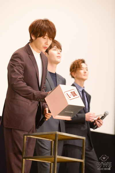SUPERNOVA・ユナク、エア壁ドン披露に照れ「カッコつけて帰ろうと思ってたのに」！『L♡DK』舞台挨拶に登場！