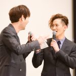 SUPERNOVA・ユナク、エア壁ドン披露に照れ「カッコつけて帰ろうと思ってたのに」!『L♡DK』舞台挨拶に登場!