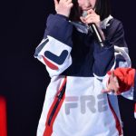 吉田凜音、TGCで魅せるマイクパフォーマンスに観客くぎづけ！＜TGC 2019 S/S＞