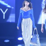 ９頭身モデル朝比奈彩がVICKYステージトップバッターで登場！＜神戸コレクション 2019 SPRING/SUMMER-ガールズフェスティバル-＞