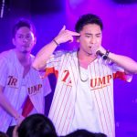 TRUMPがCALDERA SONIC(カルデラソニック)のオープニングアクトに登場！有名CMソング熱唱で会場を掻き立てる！