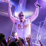 TRUMPがCALDERA SONIC(カルデラソニック)のオープニングアクトに登場！有名CMソング熱唱で会場を掻き立てる！