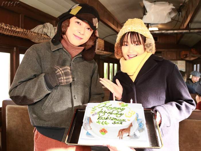 広瀬すず、『なつぞら』共演の吉沢亮の誕生日を祝う！「もう国宝です」「私もケーキ運んでもらいたい」の声も！