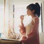 AAA・宇野実彩子が弾ける水着姿でハワイを駆ける！砂浜ではウェディングドレスも！？