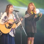 井上苑子がPopteenモデル・ねおと『ふたり』をデュエット披露！アコギの音色で女子高生を盛り上げる！！＜シンデレラフェスvol.6＞