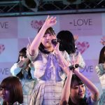 ＝LOVEが、カミナリまなぶに渾身のツッコミを炸裂！『探せ ダイヤモンドリリー』リリース記念イベントを開催！