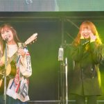 井上苑子がPopteenモデル・ねおと『ふたり』をデュエット披露！アコギの音色で女子高生を盛り上げる！！＜シンデレラフェスvol.6＞