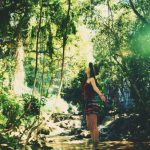 AAA・宇野実彩子が弾ける水着姿でハワイを駆ける！砂浜ではウェディングドレスも！？