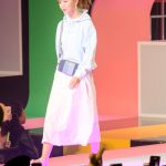 藤田ニコルがパープルのパステルカラーでランウェイに登場！＜ViVi Night in TOKYO2019＞