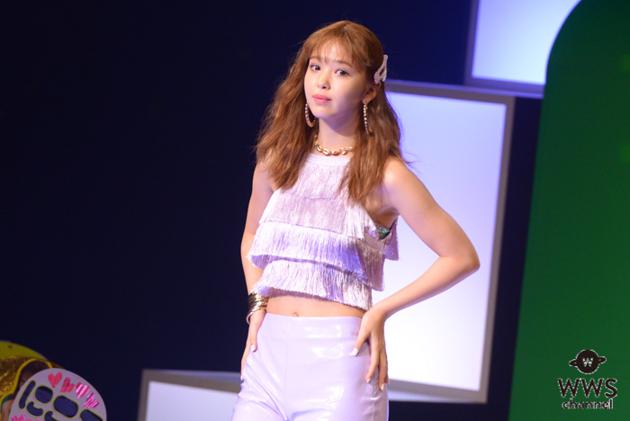 藤田ニコルがパープルのパステルカラーでランウェイに登場！＜ViVi Night in TOKYO2019＞