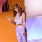 藤田ニコルがパープルのパステルカラーでランウェイに登場！＜ViVi Night in TOKYO2019＞