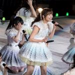 ダウンタウン・松本人志、指原莉乃卒コンに内田裕也のコスプレで登場！？『シェキナベイベー』をデュエット！！＜指原莉乃 卒業コンサート＞