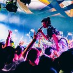 【ライブレポート】眉村ちあきがCAVE STAGEに登場！天真爛漫なキャラクターで予測不可能なライブを繰り広げる！！＜VIVA LA ROCK 2019＞