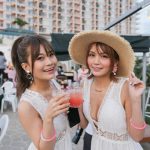 島袋聖南、黒木ひかりらが沖縄のナイトプールで“令和初”の夏を先取り！