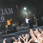 【ライブレポート】ORANGE RANGE、沖縄パワーを炸裂させたステージング。あのバンドメンバーとスペシャルセッションも！＜JAPAN JAM 2019＞