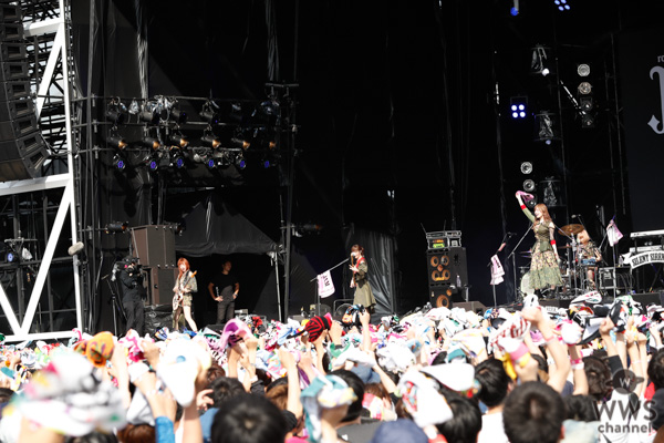【ライブレポート】SILENT SIRENがLOTUS STAGEに登場！“かわいい"があふれるステージで魅せる！＜JAPAN JAM 2019＞