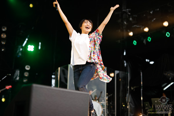 【ライブレポート】miwaが夕暮れのLOTUS STAGEに登場。バラードを封印し、とことんアゲアゲの曲で連休最終日を盛り上げる！＜JAPAN JAM 2019＞
