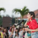 島袋聖南、黒木ひかりらが沖縄のナイトプールで“令和初”の夏を先取り！