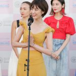 島袋聖南、黒木ひかりらが沖縄のナイトプールで“令和初”の夏を先取り！