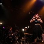 “令和ガール”吉川友が誕生日ライブで新曲「暁」初披露！！