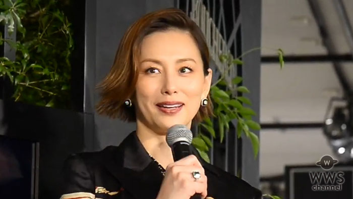 【動画】米倉涼子が総額3億円のジュエリーをつけて登場！女優生活20周年を語る