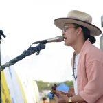 平井 大、サンセットの海辺にてスペシャルアコースティックライブを実施！