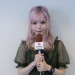 【動画】益若つばさ ネオンカラーを取り入れて足元のおしゃれを楽しんでいる！＜東京ストリートコレクション＞