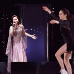 May J. 、メドベージェワ選手に愛の告白！ロシア語で「愛してるよ！」