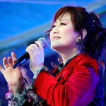 渡辺美里、35周年イヤー突入を飾る令和初の“美里祭り”を雨の日比谷野音で開催！