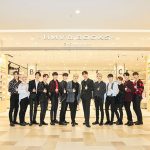 韓国出身13人組ボーイズグループSEVENTEEN、オープン前のHMV&BOOKS OKINAWAに来店！