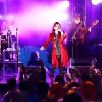 渡辺美里、35周年イヤー突入を飾る令和初の“美里祭り”を雨の日比谷野音で開催！