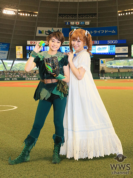 セレモニアルピッチにピーターパン役吉柳咲良、ウェンディ役河西智美が登場！人生初の始球式で宿敵フック船長と対決！！