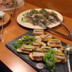 川上実津紀、馬頭琴奏者・セーンジャー、投資家・嶋村吉洋氏主催パーティー「Jam」でライブ開催！『どんなときも。』『365日の紙飛行機』などを披露