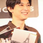 俳優・吉沢亮が3rd写真集『Departure』の発売を記念して写真展を開催！