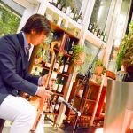 川上実津紀、馬頭琴奏者・セーンジャー、投資家・嶋村吉洋氏主催パーティー「Jam」でライブ開催！『どんなときも。』『365日の紙飛行機』などを披露