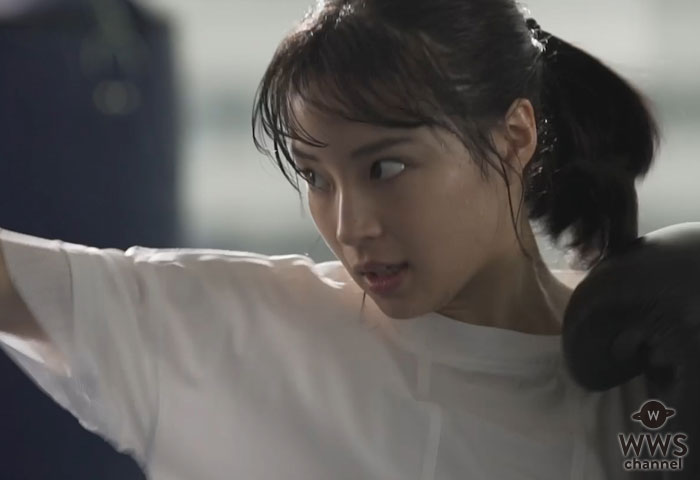 【動画】広瀬すずの高速右ストレートが炸裂！キックボクシング歴2年の見事な腕前を披露！