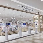 韓国出身13人組ボーイズグループSEVENTEEN、オープン前のHMV&BOOKS OKINAWAに来店！