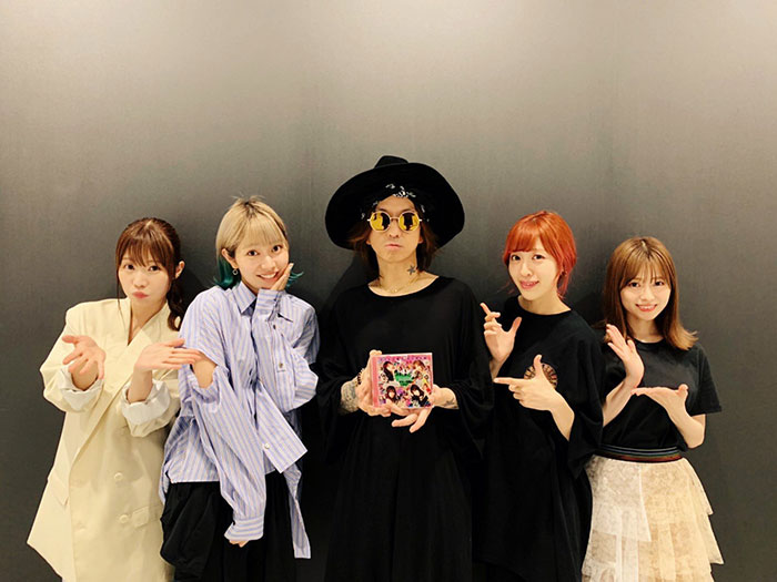 清春、SILENT SIRENと「GBGB2019」で2ショット！まさかの写真に「たまらん」「素敵です」