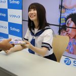 日本イチ制服が似合う女の子来栖りん、一足先に夏セーラー服を披露！