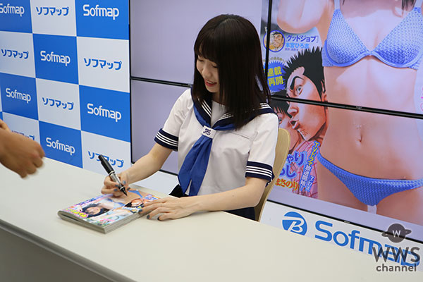 日本イチ制服が似合う女の子来栖りん、一足先に夏セーラー服を披露！